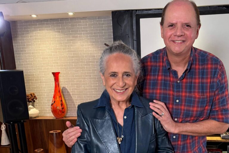 A palavra é a chave, diz Maria Bethânia ao celebrar 60 anos de carreira
