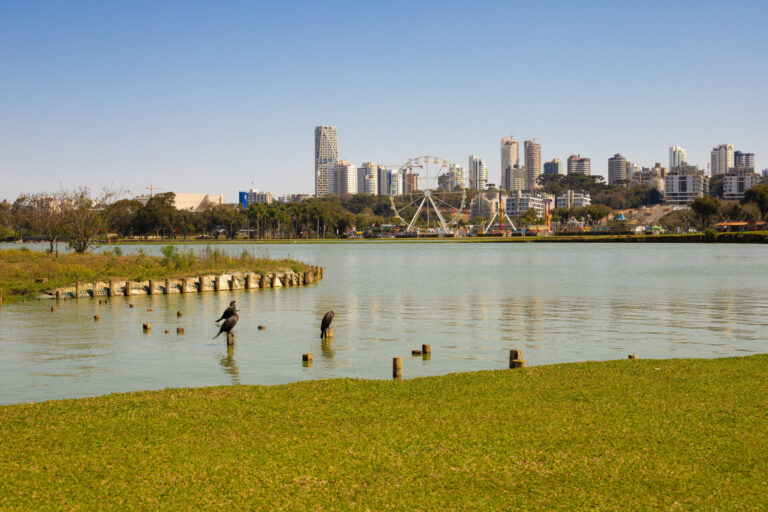 Feriado terá menos chuvas e temperaturas mais amenas no Paraná