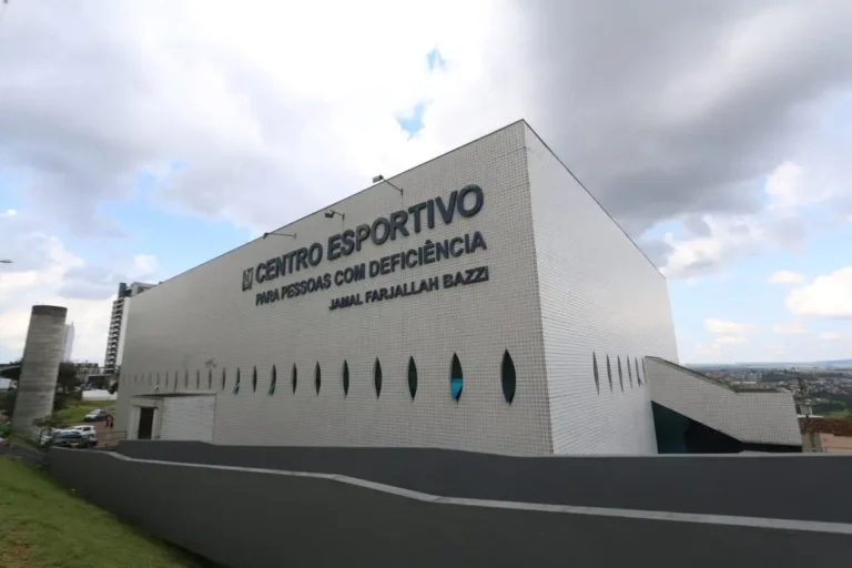 Ponta Grossa recebe festival paradesportivo com centena de inscritos