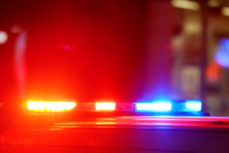 Homem é preso por agredir esposa grávida com pé de cabra em Dourados
