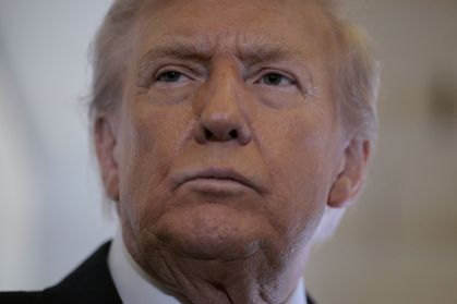 Groenlândia: trump intensifica pressão para acordo difícil ou fácil