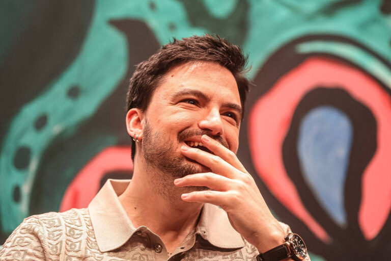 Uso indevido de vídeos do YouTube por big techs para treinar IAs