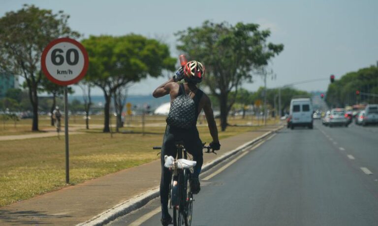 IPVA para bicicletas e cadeiras de rodas elétricas em 2026: saiba o que muda