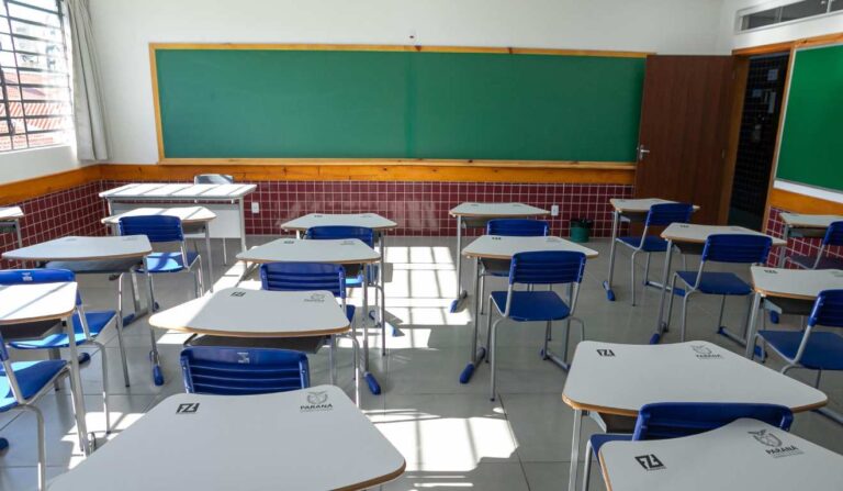 Professor suspeito de abusar de alunos em Foz do Iguaçu é investigado