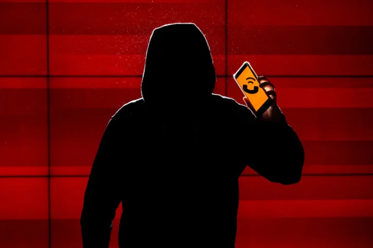 Golpe da ligação muda: criminosos usam silêncio e IA para fraudes