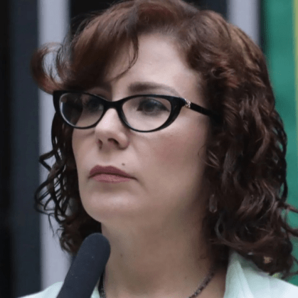 Audiência italiana retoma decisão sobre extradição de Carla Zambelli