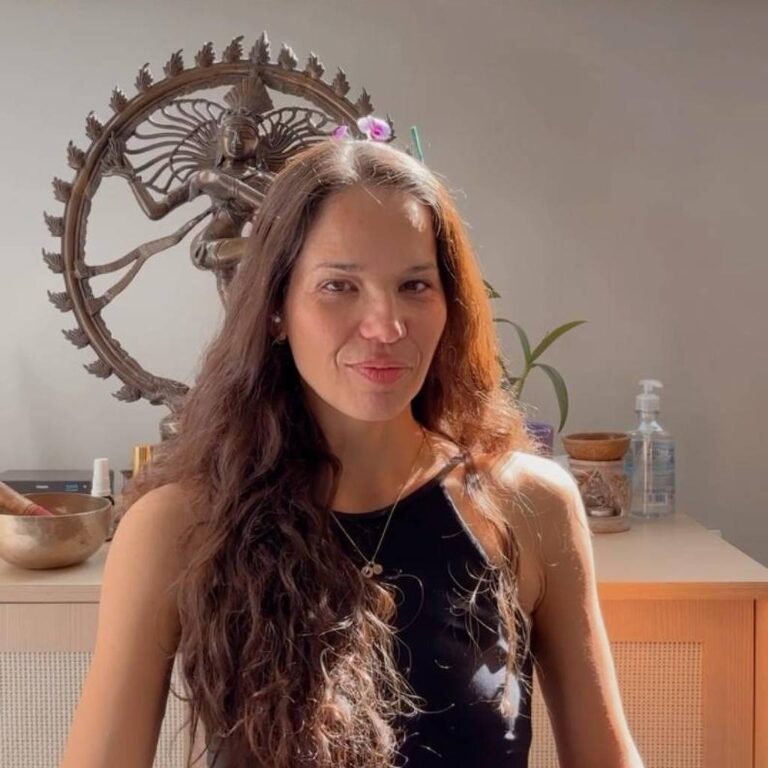 Michelle Duarte: a designer que abraçou a ioga e a vida simples