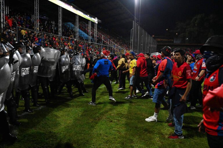 Confusão marca final de futebol na Guatemala em 2025