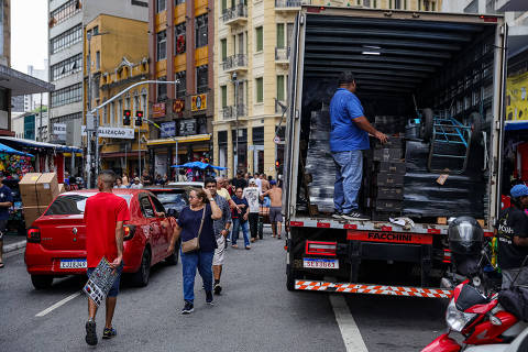 Desemprego no Brasil atinge 5,2% em novembro, o menor da história