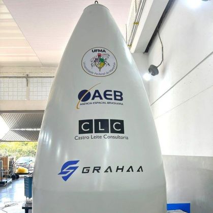 Alunos do Maranhão enviam mensagens ao espaço no voo comercial