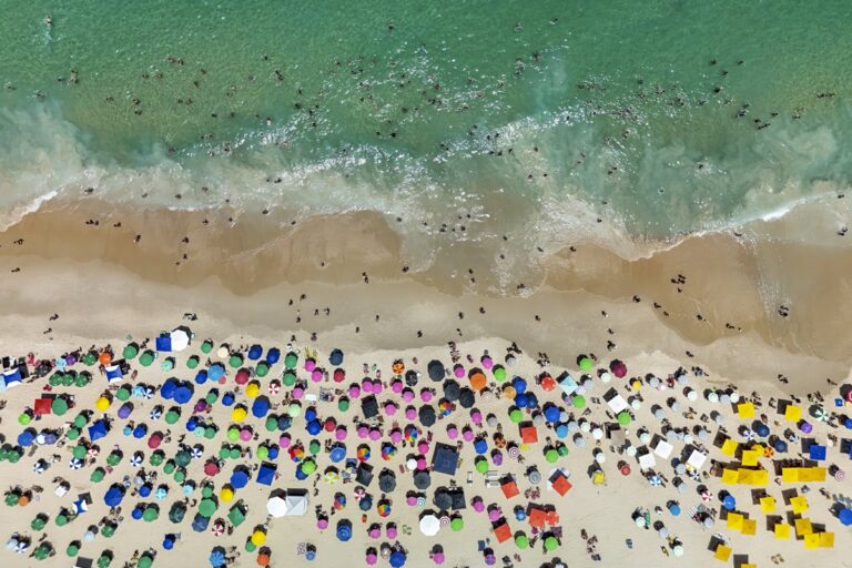 Calor intenso: quase 1,3 mil cidades sob alerta vermelho