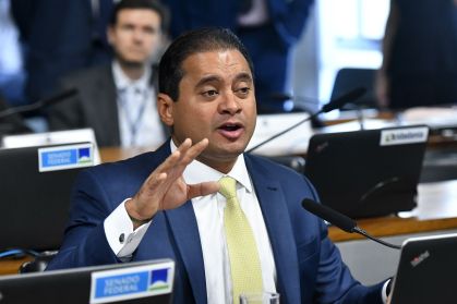 Fraudes no INSS: Weverton Rocha entre alvos da PF
