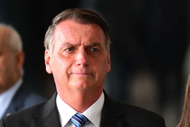 Visita de enteada de Bolsonaro autorizada por Moraes
