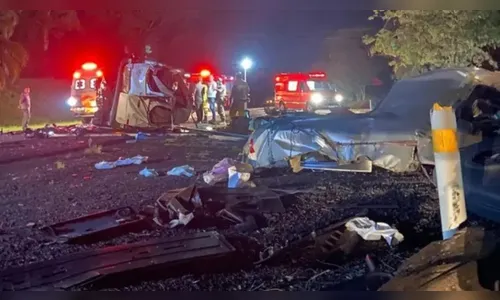 Tragédia na BR-386: cinco mortos em colisão de micro-ônibus