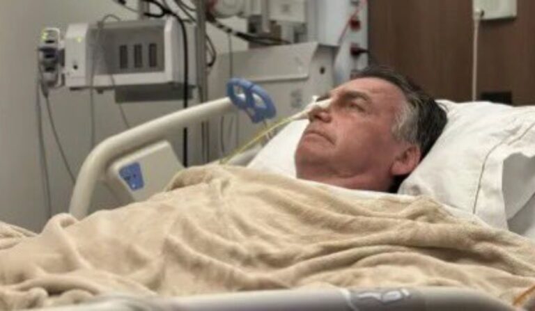 Médicos avaliam chance de Jair Bolsonaro em prisão domiciliar
