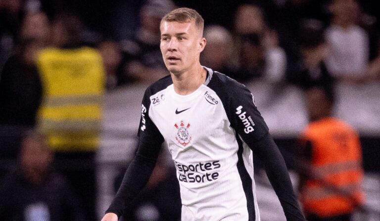 Coritiba avalia volante do Corinthians para reforços em 2026