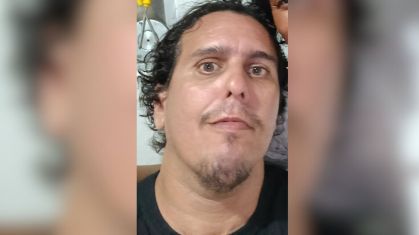 Homem é esfaqueado pelo enteado após beijo em Natal de 2025
