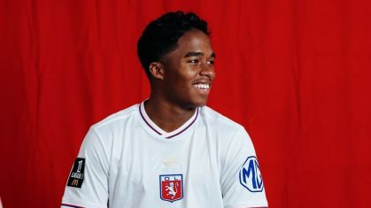 Endrick chega ao Lyon e registra recorde nas redes sociais