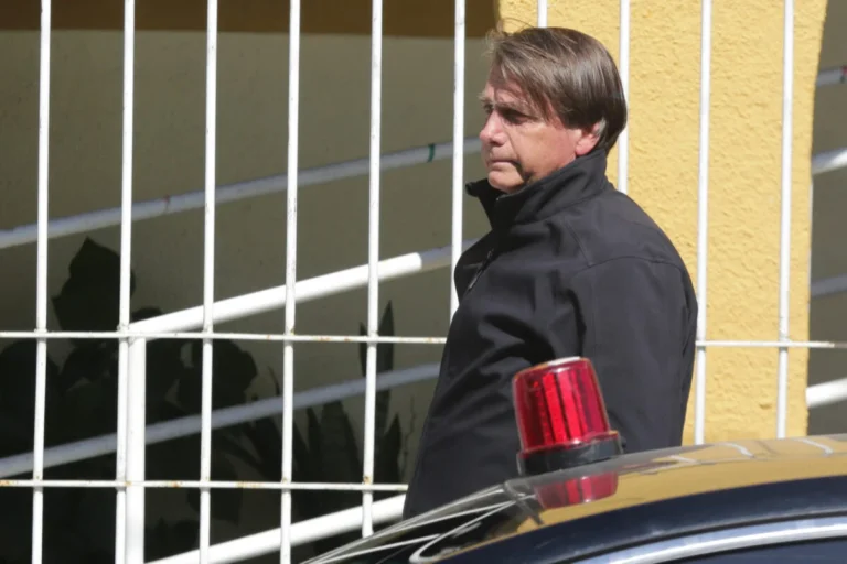 Cirurgia de Bolsonaro: anestesia geral e duração de 4 horas