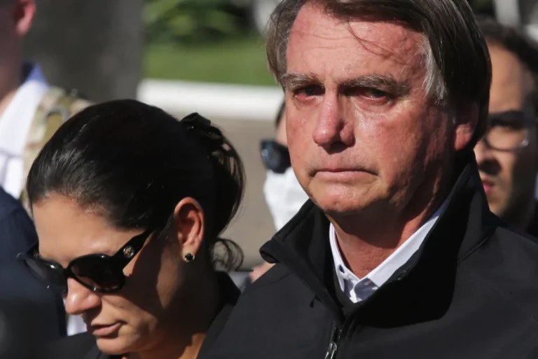 Internação de Bolsonaro e cirurgia: o que esperar para o Natal