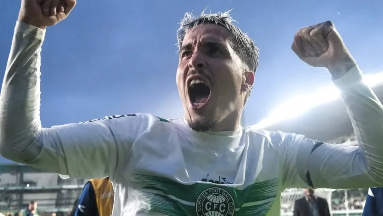 Coritiba e Josué: impasse na renovação do contrato para 2026