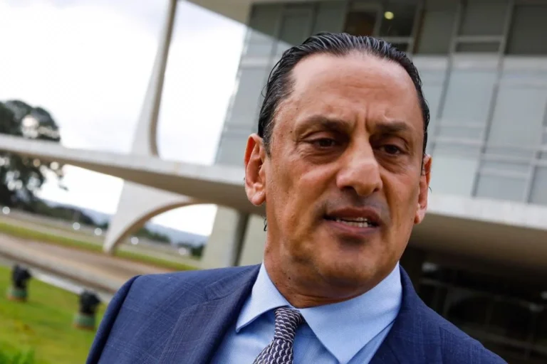 Frederick Wassef é condenado por injúria racial em Brasília
