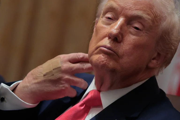 Bolsonaristas expressam descontentamento com Trump após revogação de sanções