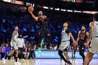 Knicks conquistam a NBA Cup com virada emocionante sobre Spurs