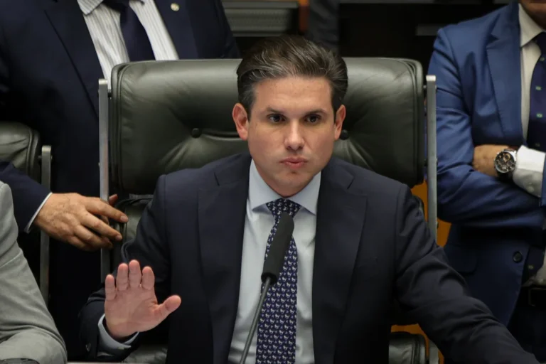 Motta decide manter escolta de deputada do PSol após pedido