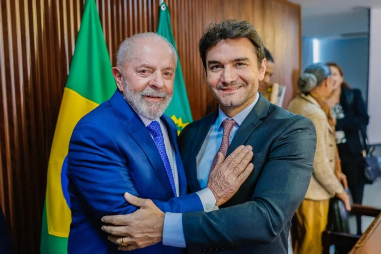 Mudanças no Ministério: Lula confirma saída de Sabino