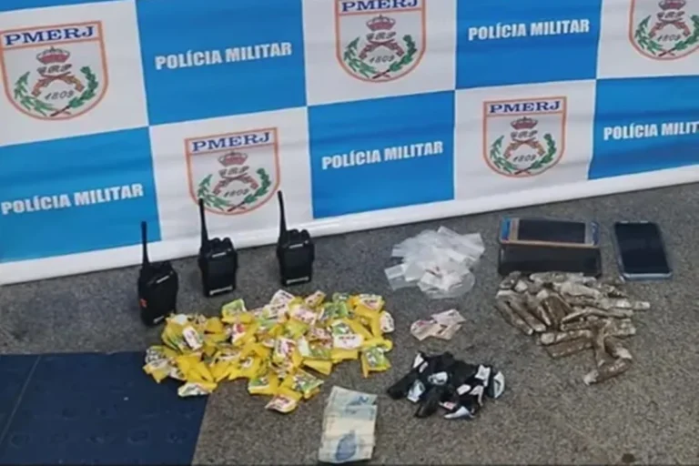Operação da PM em Niterói combate tráfico de drogas
