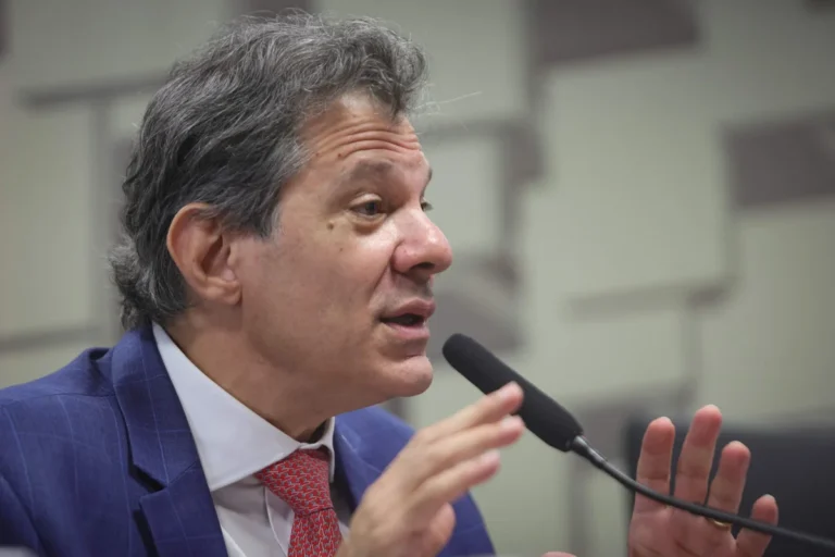 Haddad confirma saída da Fazenda até fevereiro de 2026
