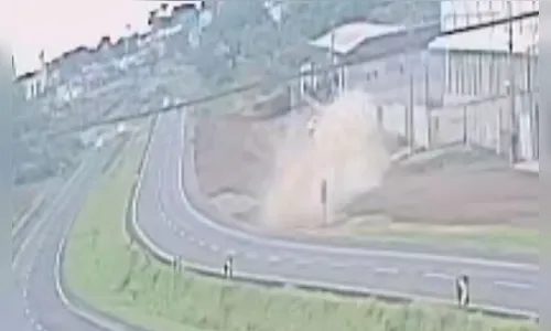 Acidente fatal em Apucarana: Monza capota e deixa vítima