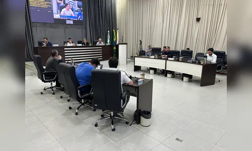 Câmara de Apucarana aprova mais de 30 matérias em sessões extras