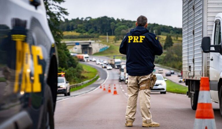 Acidentes nas rodovias do Paraná durante o Natal: seis mortes