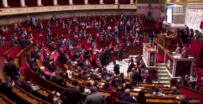 França busca evitar shutdown com projeto emergencial de orçamento