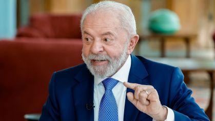 Pesquisa revela que 56% dos brasileiros rejeitam novo mandato para Lula