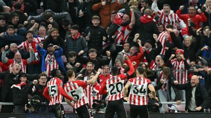 Sunderland supera Newcastle com gol contra decisivo