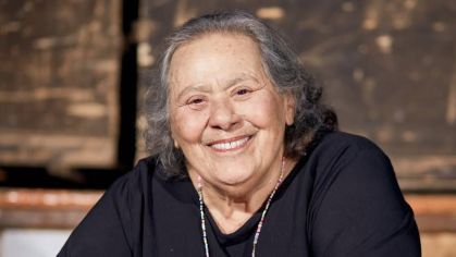 Teuda Bara, fundadora do Grupo Galpão, falece aos 84 anos