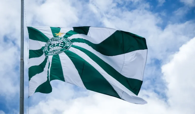 Grupo equatoriano assume participação no Coritiba