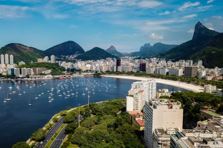 Calor intenso marca o Natal de 2025 em várias regiões do Brasil