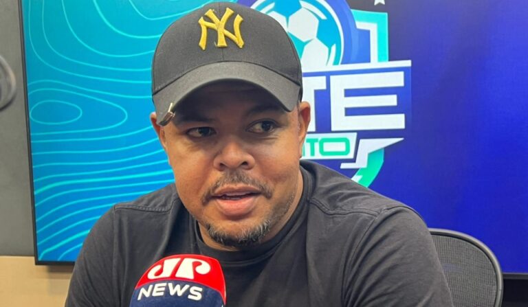 Final da Taça Paraná termina em confusão e sem campeão