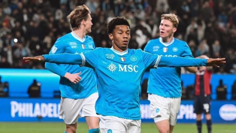 Napoli conquista Supercopa da Itália com gols de Neres