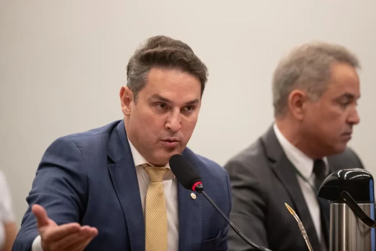 Isolamento de Motta: Oposição critica sua gestão na Câmara