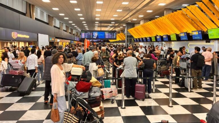Problemas nos aeroportos do Brasil após cancelamentos em São Paulo