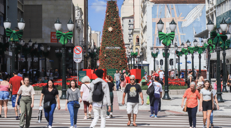 Expectativa de vendas para o Natal 2025 em Curitiba é positiva
