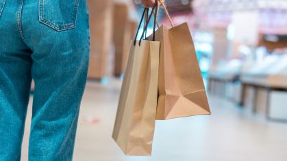 Intenção de consumo das famílias cresce 4,9% em dezembro