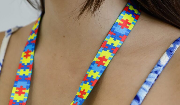 Paraná atinge marco histórico de carteiras do autista emitidas