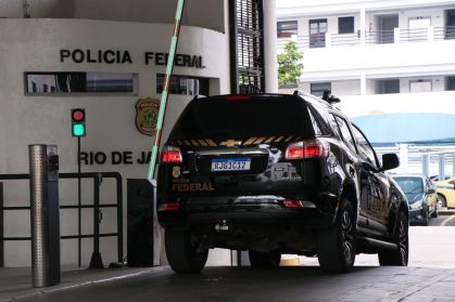 Contrabando de cigarros na Baixada Fluminense é alvo da PF