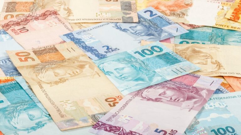 Lotofácil sorteia prêmio acumulado de R$ 1,8 milhão